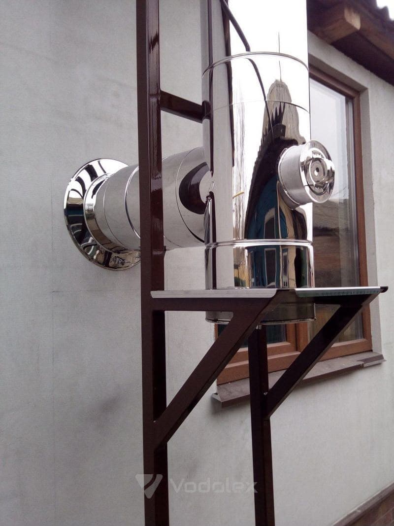 Coș inox montat la interior