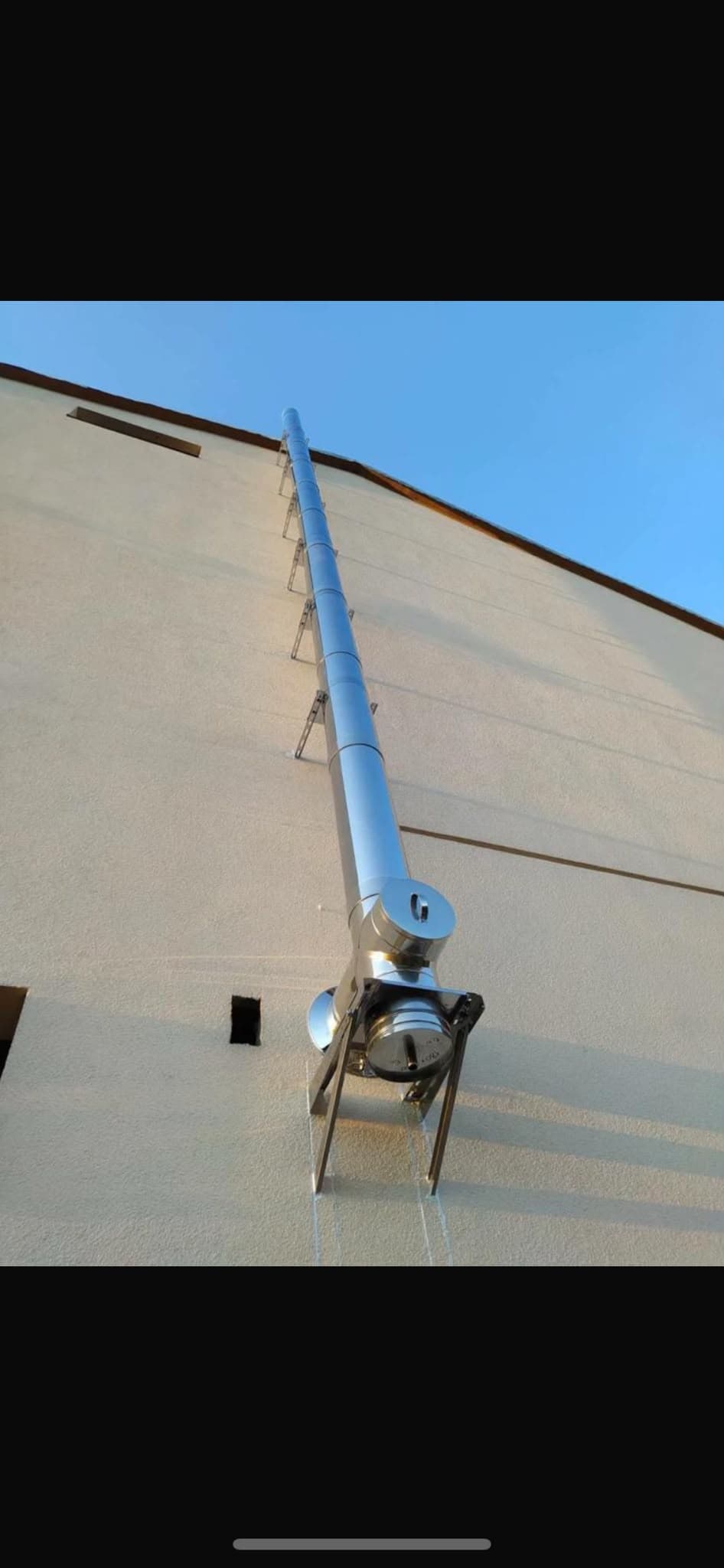 Tronson coș inox vertical pe casă